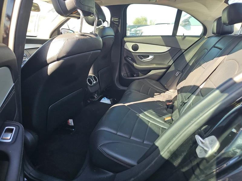 Mercedes-Benz C 300, снимка 9 - Автомобили и джипове - 53564178