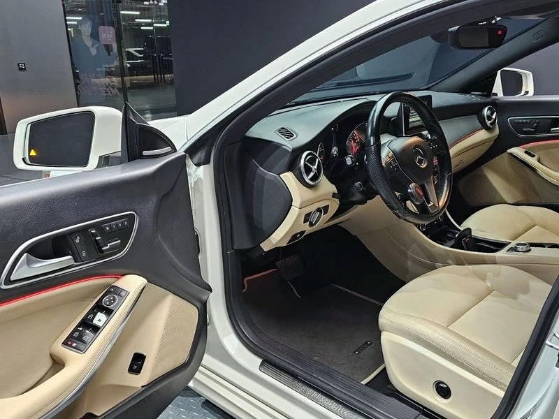Mercedes-Benz CLA CLA250| 208к.с.| ВКЛ.ТЕХНОТЕСТ, снимка 11 - Автомобили и джипове - 55401061