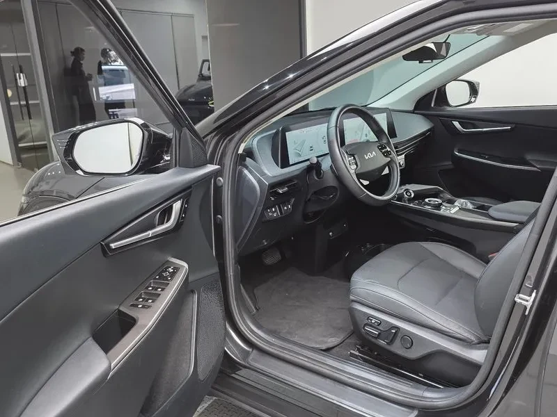 Kia EV6 Long Range Air - САМО 30% АВАНС, снимка 10 - Автомобили и джипове - 56288232