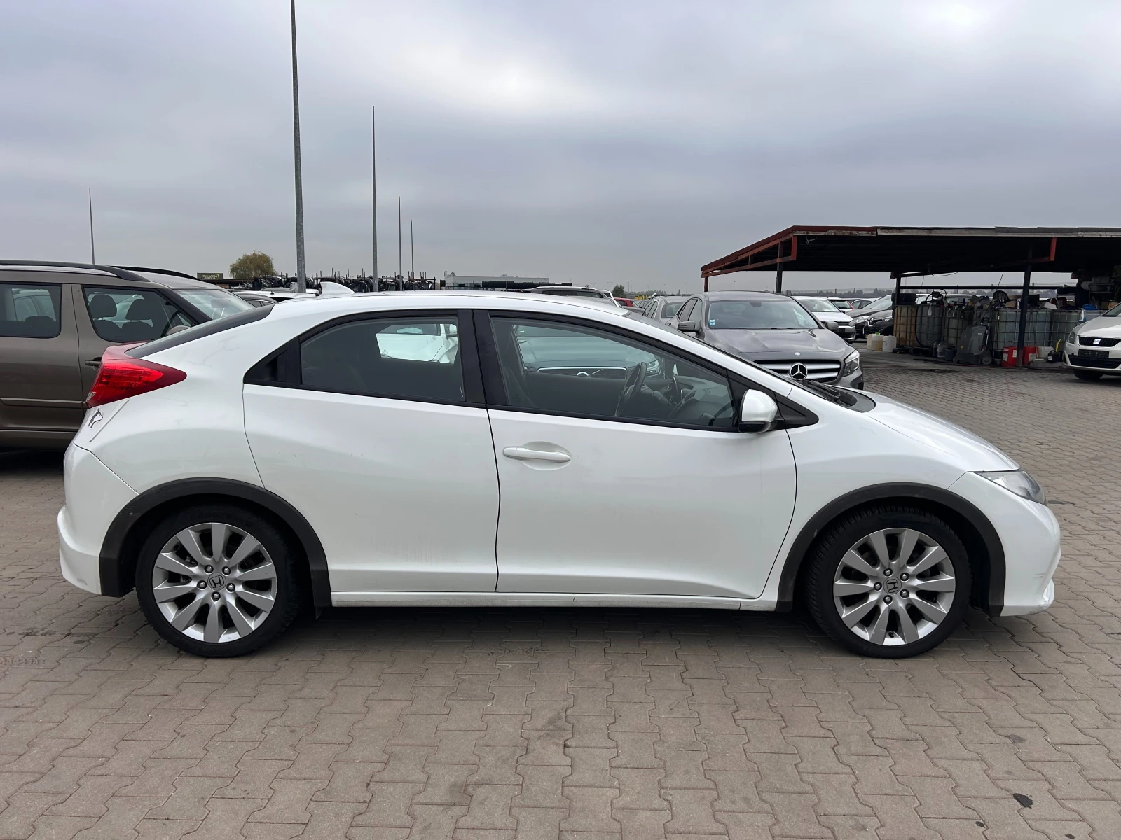 Honda Civic 2.2DTEC NAVI/KAMERA  - изображение 5