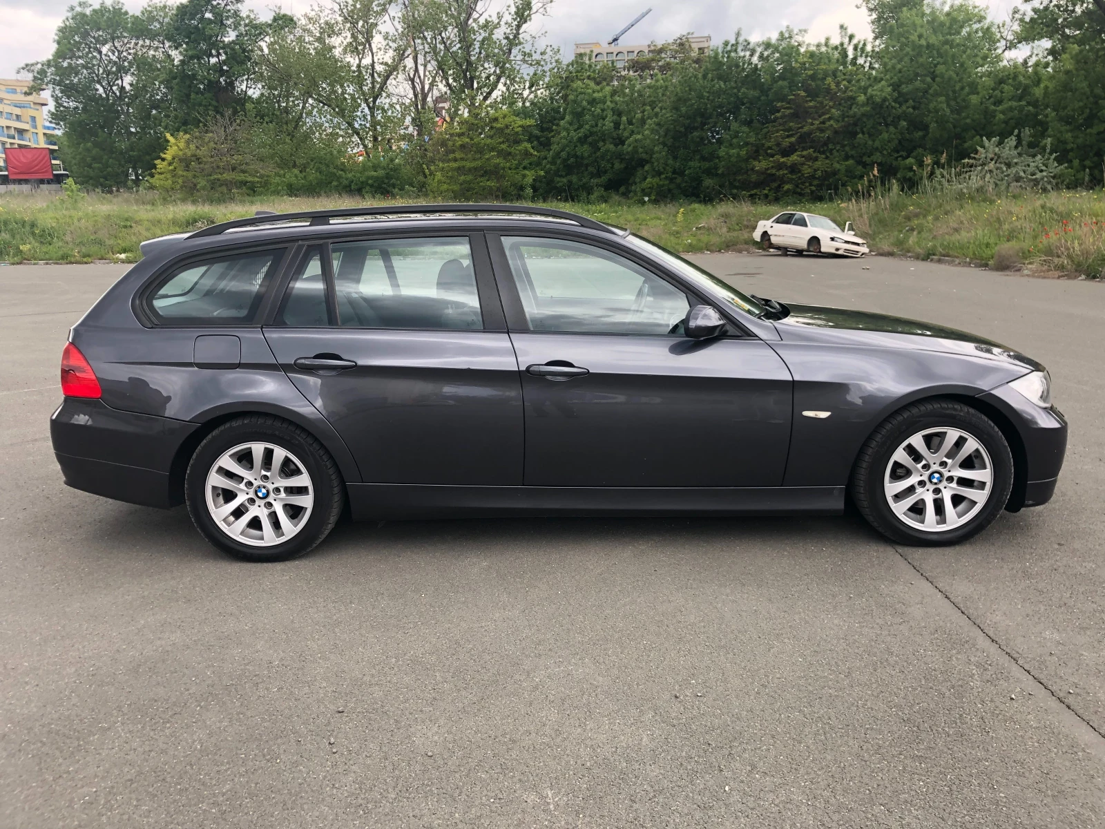 BMW 320 320 d - изображение 3