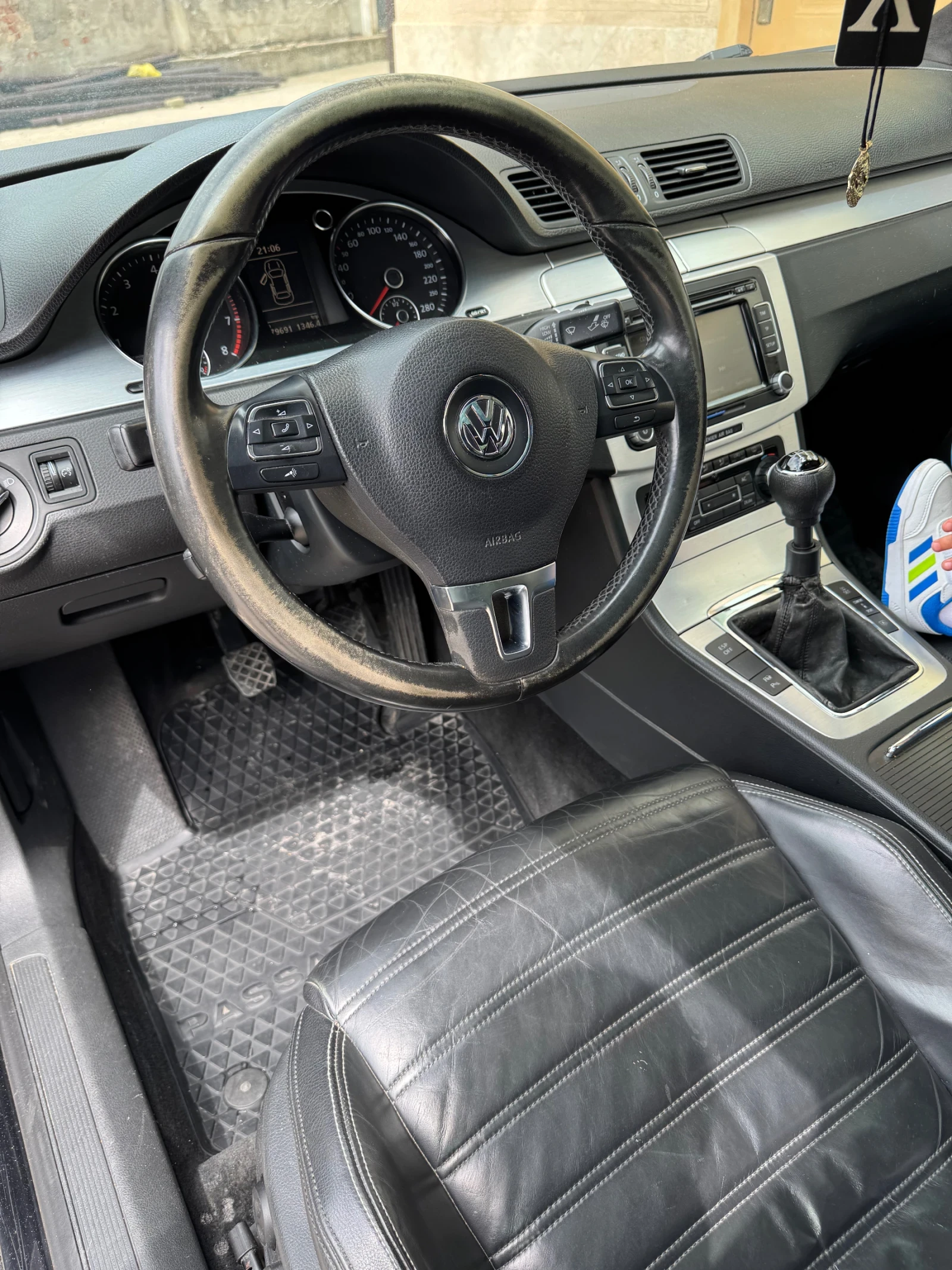 VW Passat CC - изображение 8