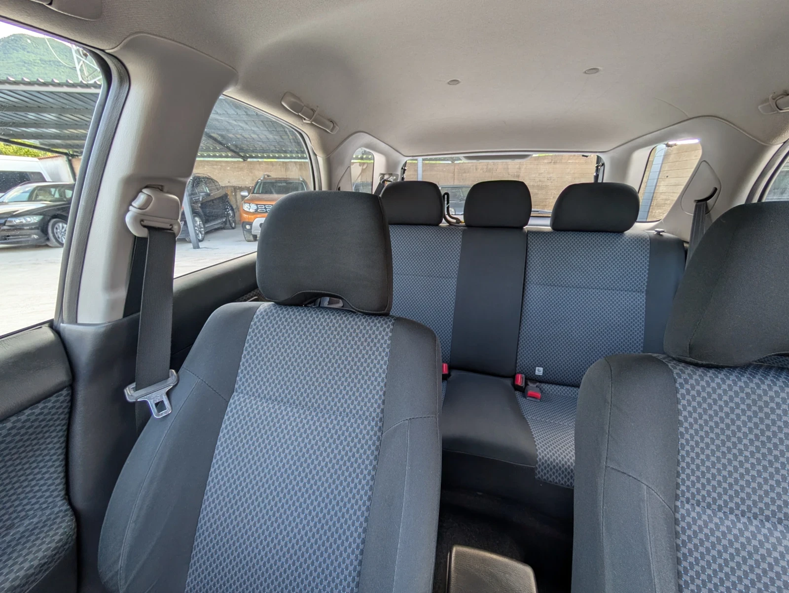 Subaru Impreza 1.5i 4x4 - изображение 8