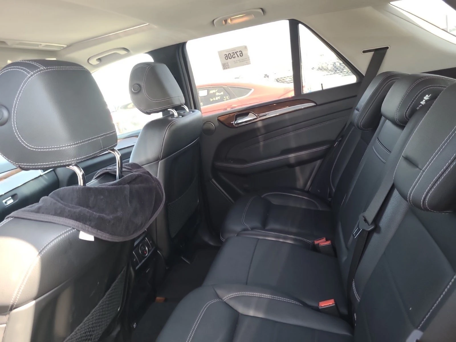 Mercedes-Benz ML 550  - изображение 10