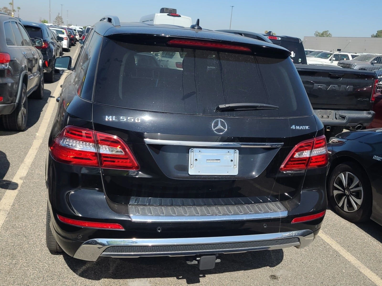 Mercedes-Benz ML 550  - изображение 4