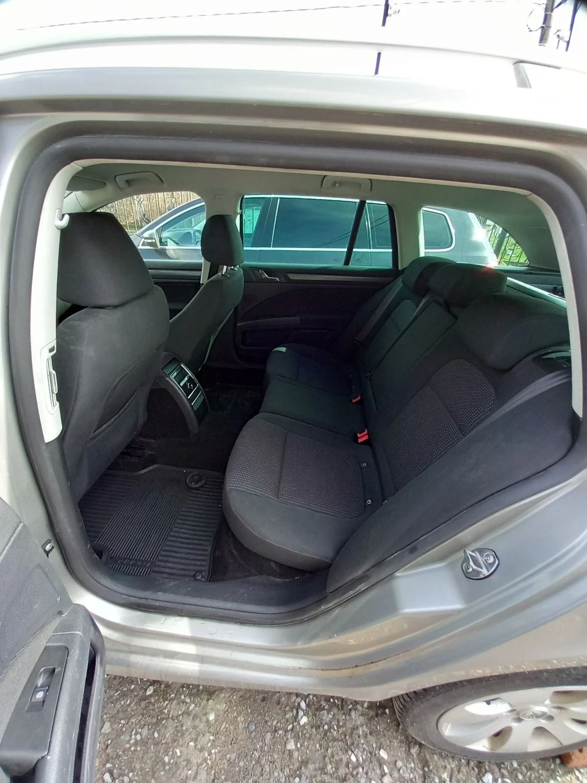 Skoda Superb  - изображение 3