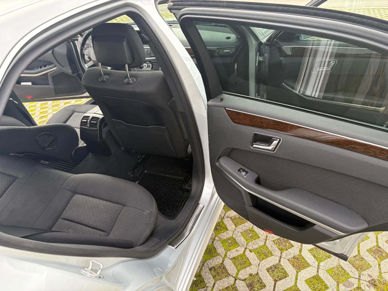 Mercedes-Benz E 250 | Mobile.bg � ����������� 14