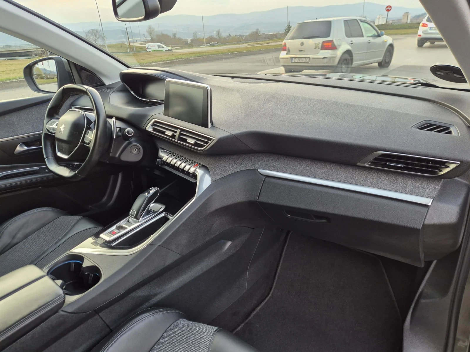 Peugeot 3008 1.5Hdi Allure , снимка 13 - Автомобили и джипове - 53713020