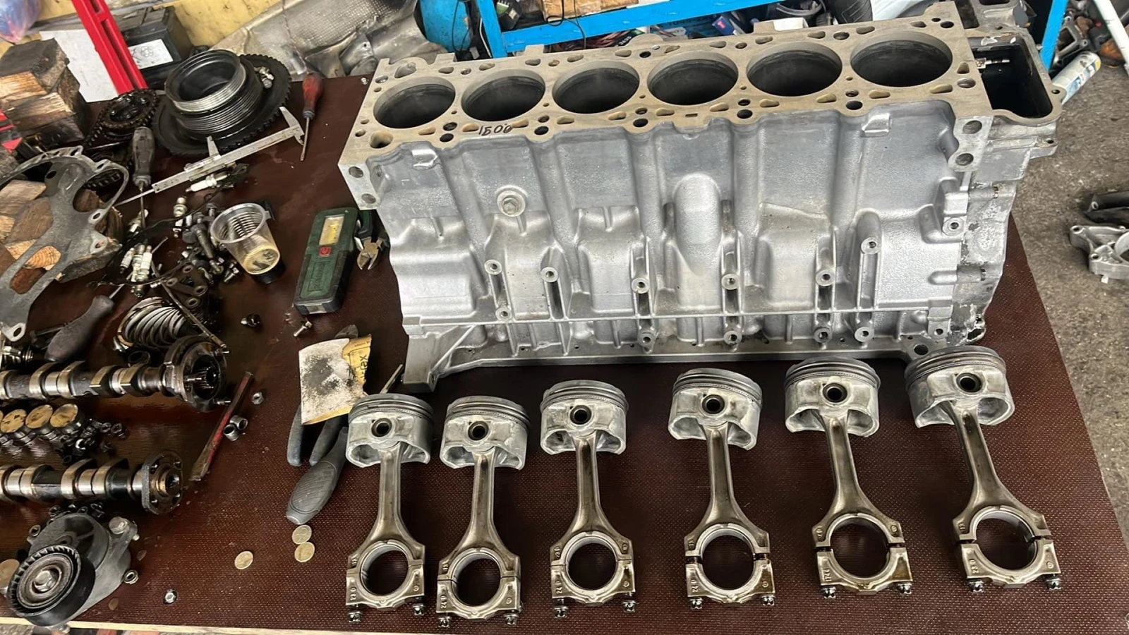 BMW 528, снимка 14 - Автомобили и джипове - 54165631