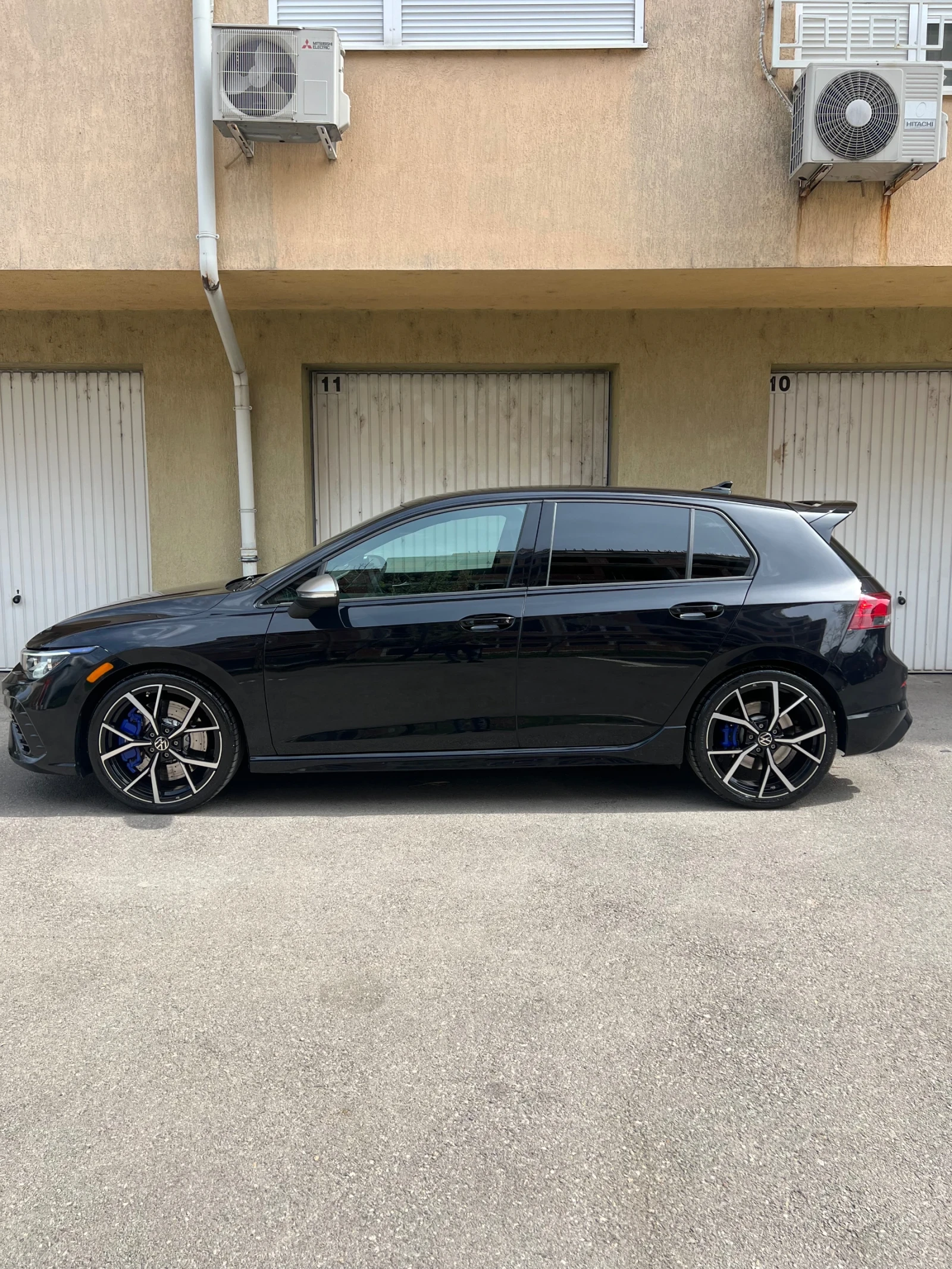 VW Golf 8R Anniversary, снимка 3 - Автомобили и джипове - 54182459