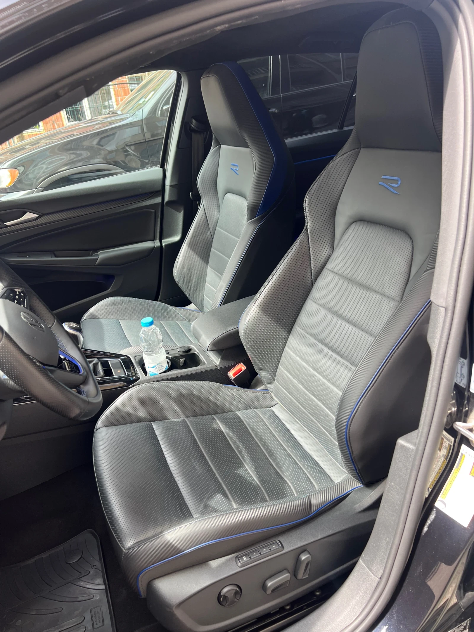 VW Golf 8R Anniversary, снимка 9 - Автомобили и джипове - 54182459