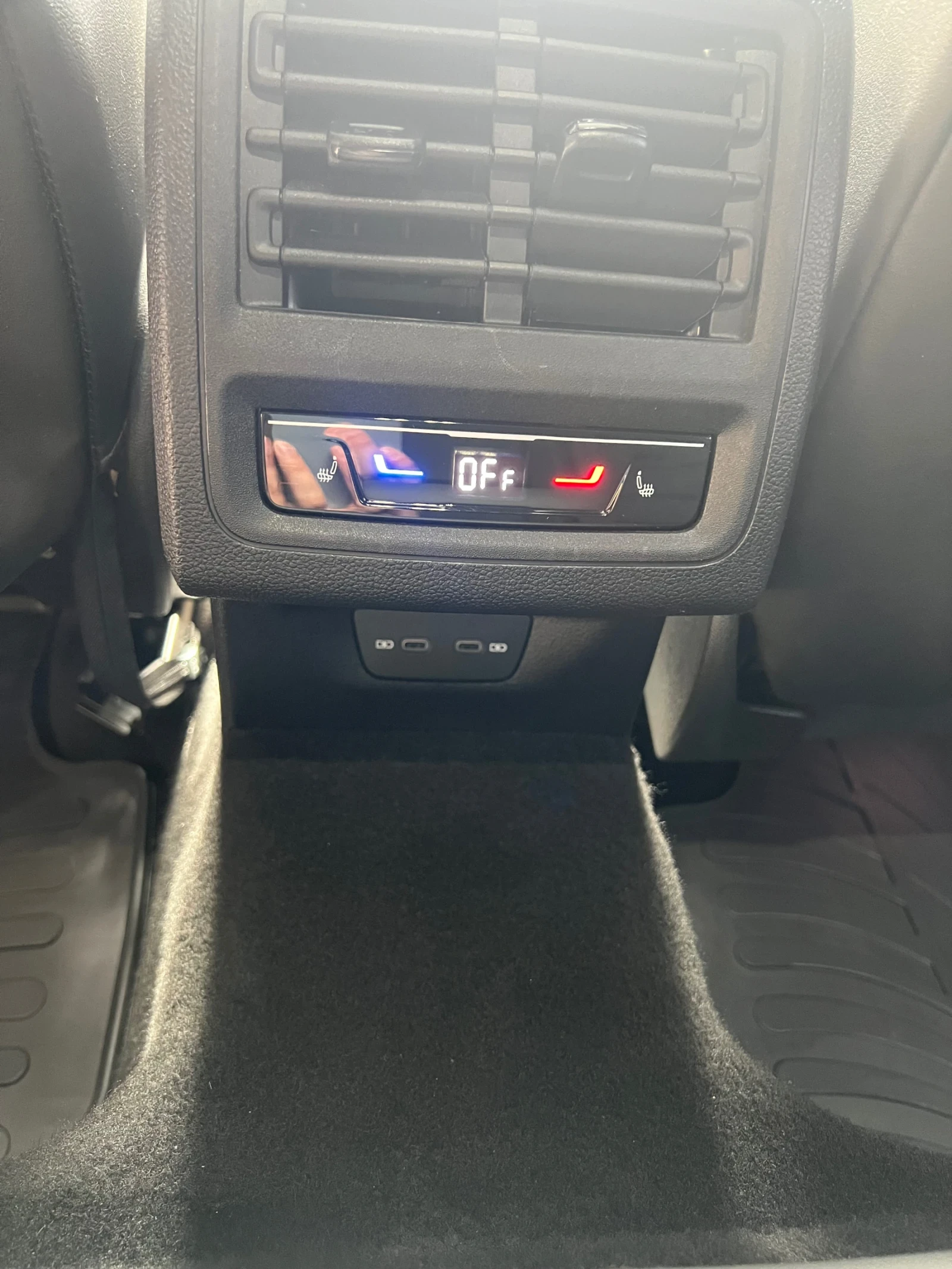 VW Golf 8R Anniversary, снимка 14 - Автомобили и джипове - 54182459