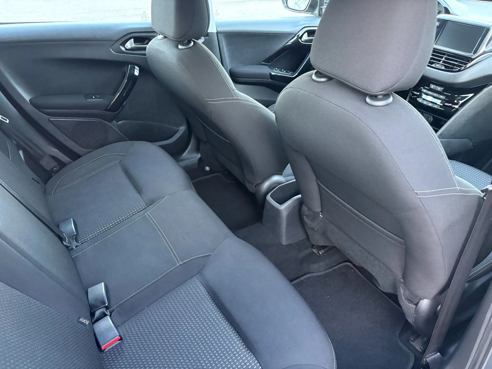 Peugeot 208 1.6BlueHDI Allure Euro6B, снимка 12 - Автомобили и джипове - 54906752
