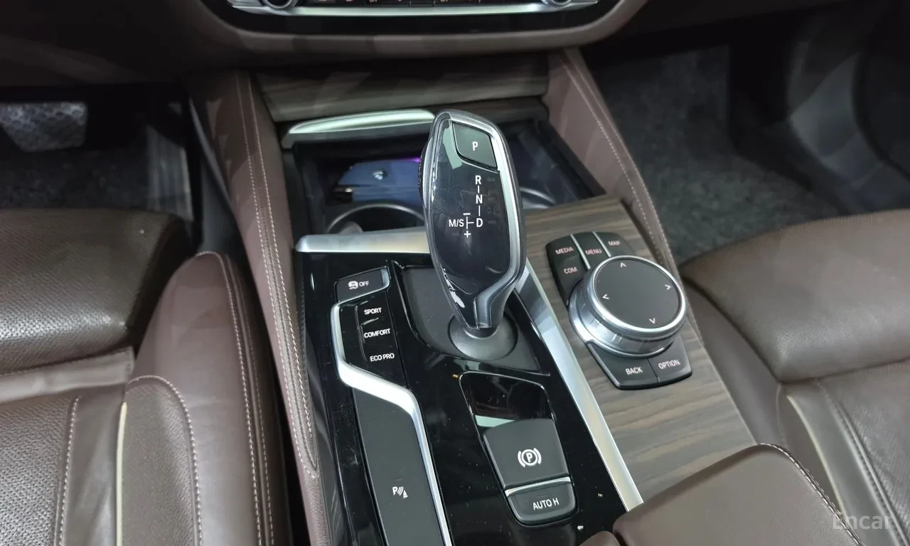 BMW 530 i G30 | Luxury Plus | LASER LED | КОЖА | COMFORT| , снимка 9 - Автомобили и джипове - 55056740
