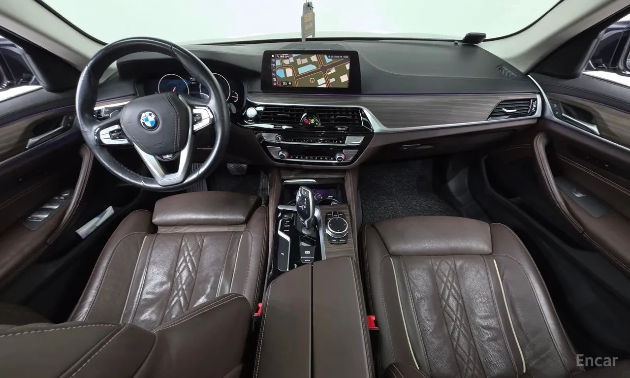 BMW 530 i G30 | Luxury Plus | LASER LED | КОЖА | COMFORT| , снимка 7 - Автомобили и джипове - 55056740