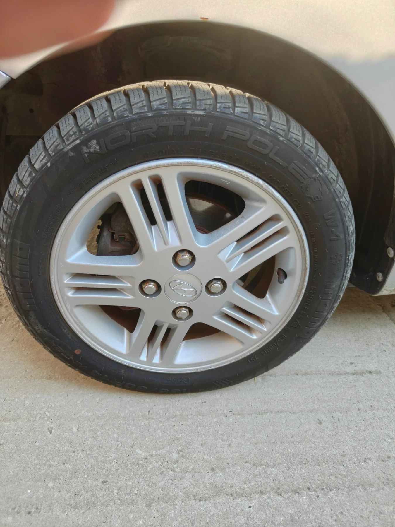 Hyundai I10, снимка 8 - Автомобили и джипове - 55709409