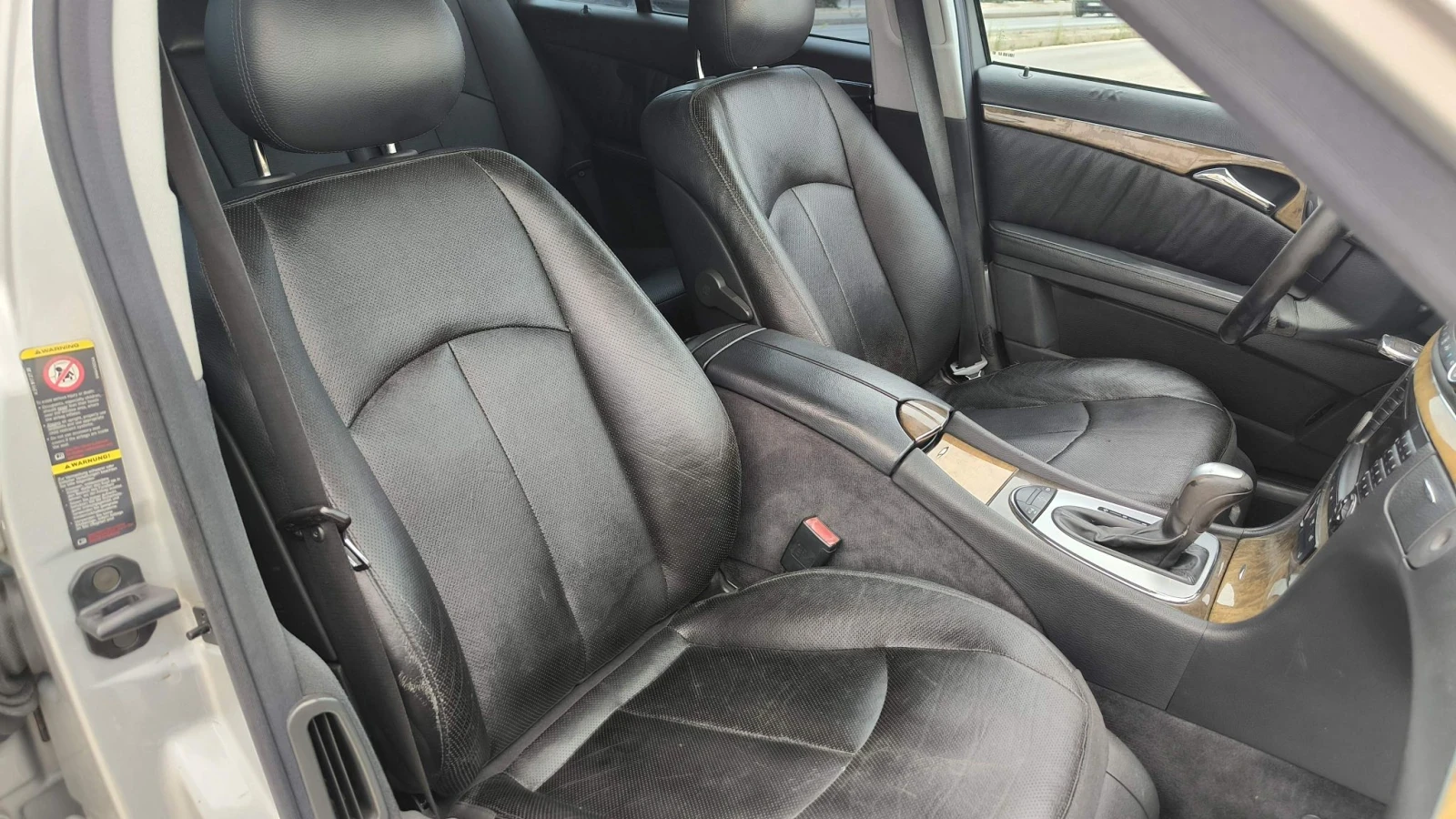 Mercedes-Benz E 320, снимка 8 - Автомобили и джипове - 55804023