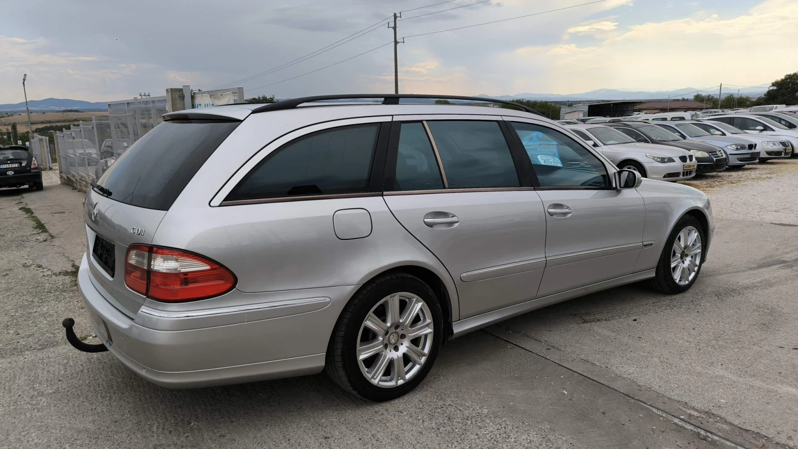 Mercedes-Benz E 320, снимка 4 - Автомобили и джипове - 55804023