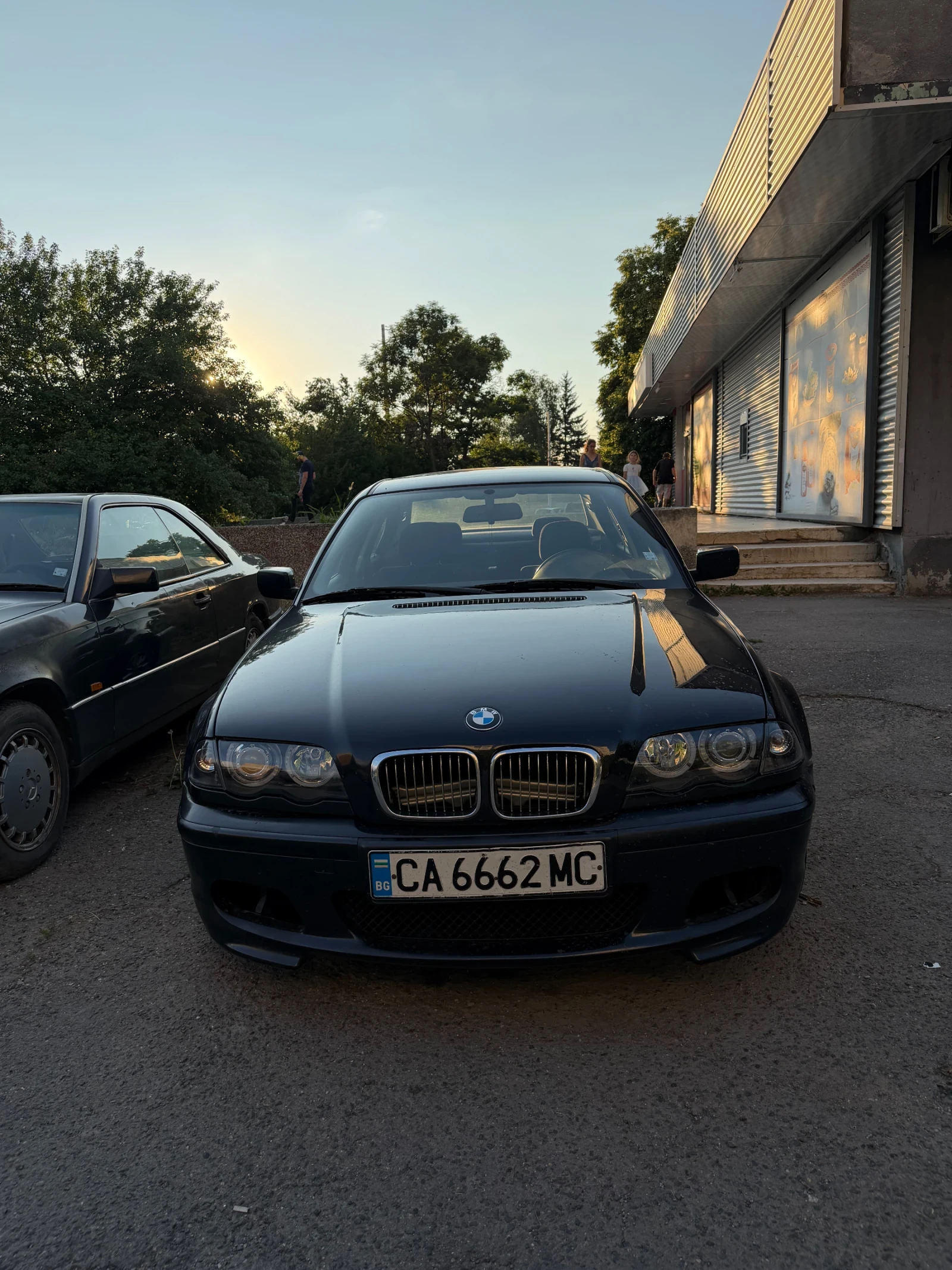 BMW 320, снимка 6 - Автомобили и джипове - 56442445