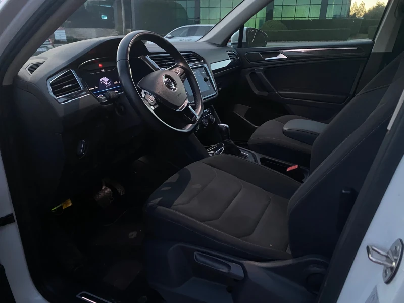 VW Tiguan 2.0TDI. Allspace/Digital/Keyless, снимка 7 - Автомобили и джипове - 47581019