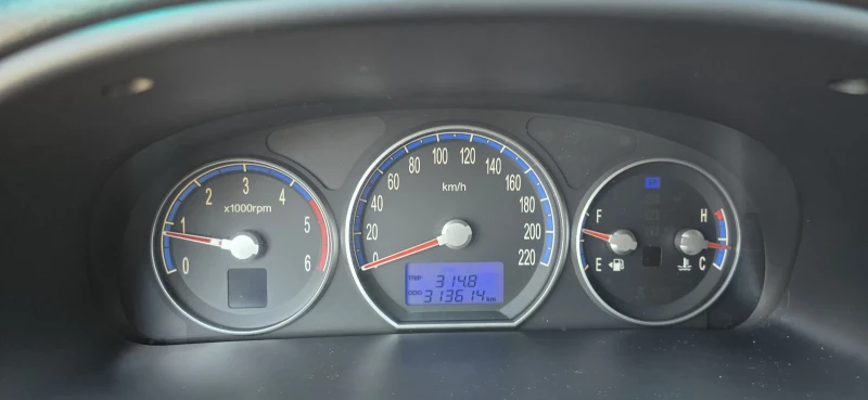 Hyundai Santa fe, снимка 13 - Автомобили и джипове - 52676036