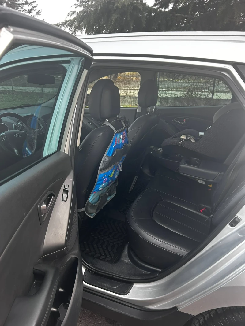 Hyundai IX35, снимка 14 - Автомобили и джипове - 53428511