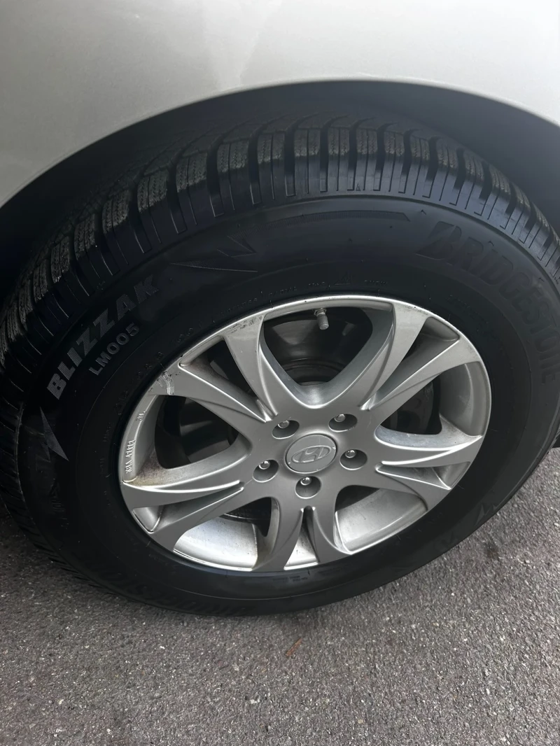 Hyundai IX35, снимка 4 - Автомобили и джипове - 53428511