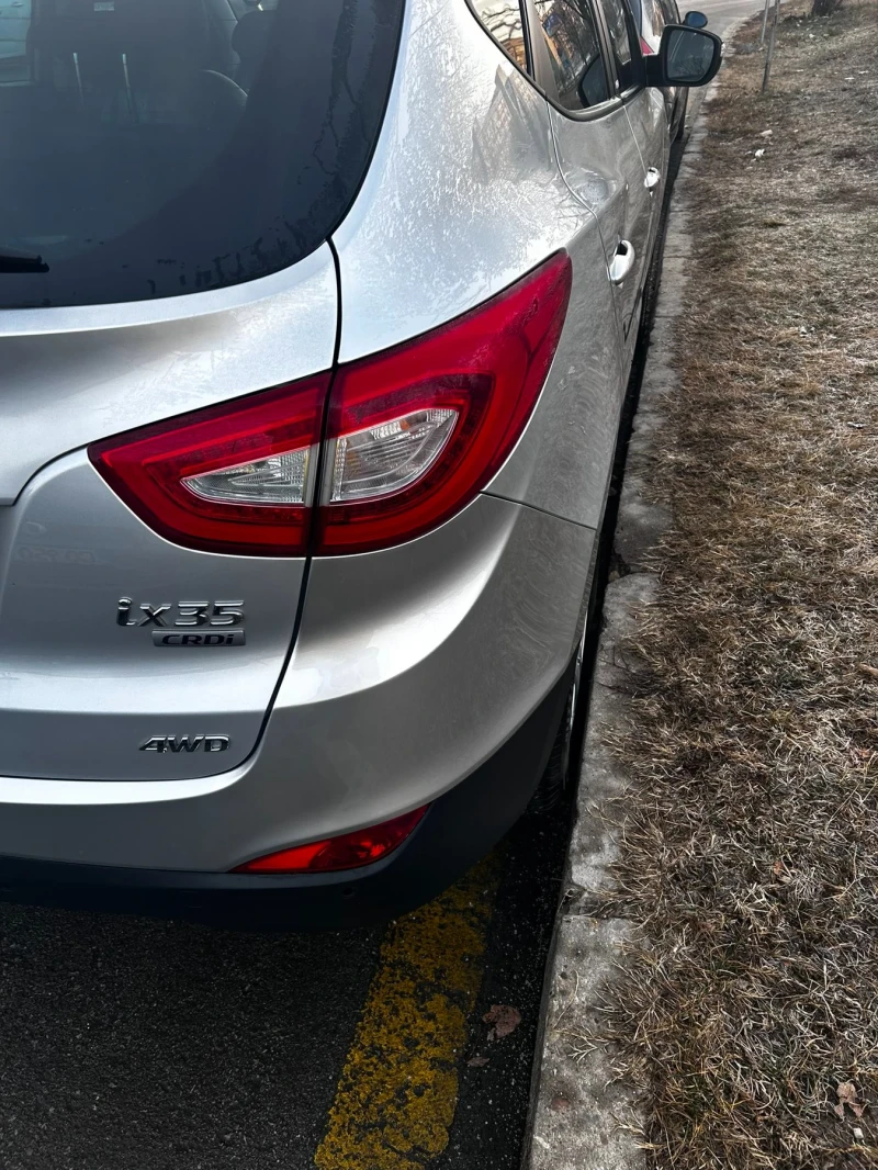 Hyundai IX35, снимка 9 - Автомобили и джипове - 53428511