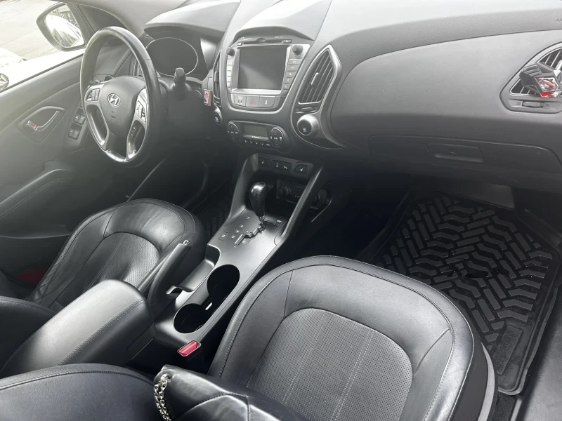 Hyundai IX35, снимка 3 - Автомобили и джипове - 53428511