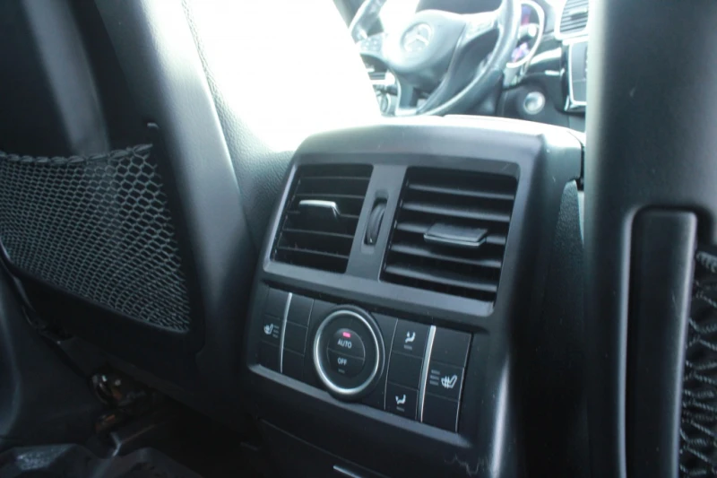 Mercedes-Benz GLE 400 4MATIC, снимка 16 - Автомобили и джипове - 53562263