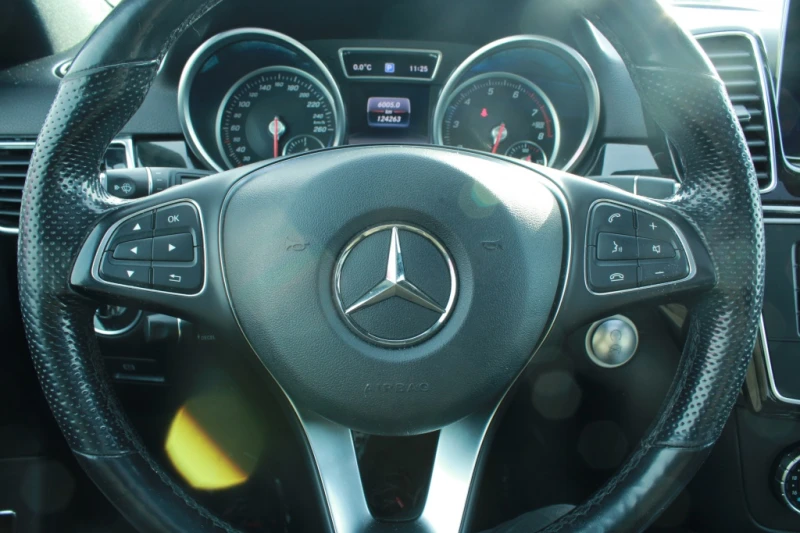 Mercedes-Benz GLE 400 4MATIC, снимка 9 - Автомобили и джипове - 53562263