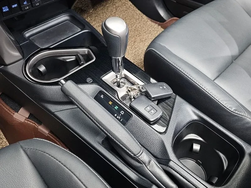 Toyota Rav4 2.5 2WD 4TH GEN/�������/���������/�������/������/ | Mobile.bg � ����������� 9