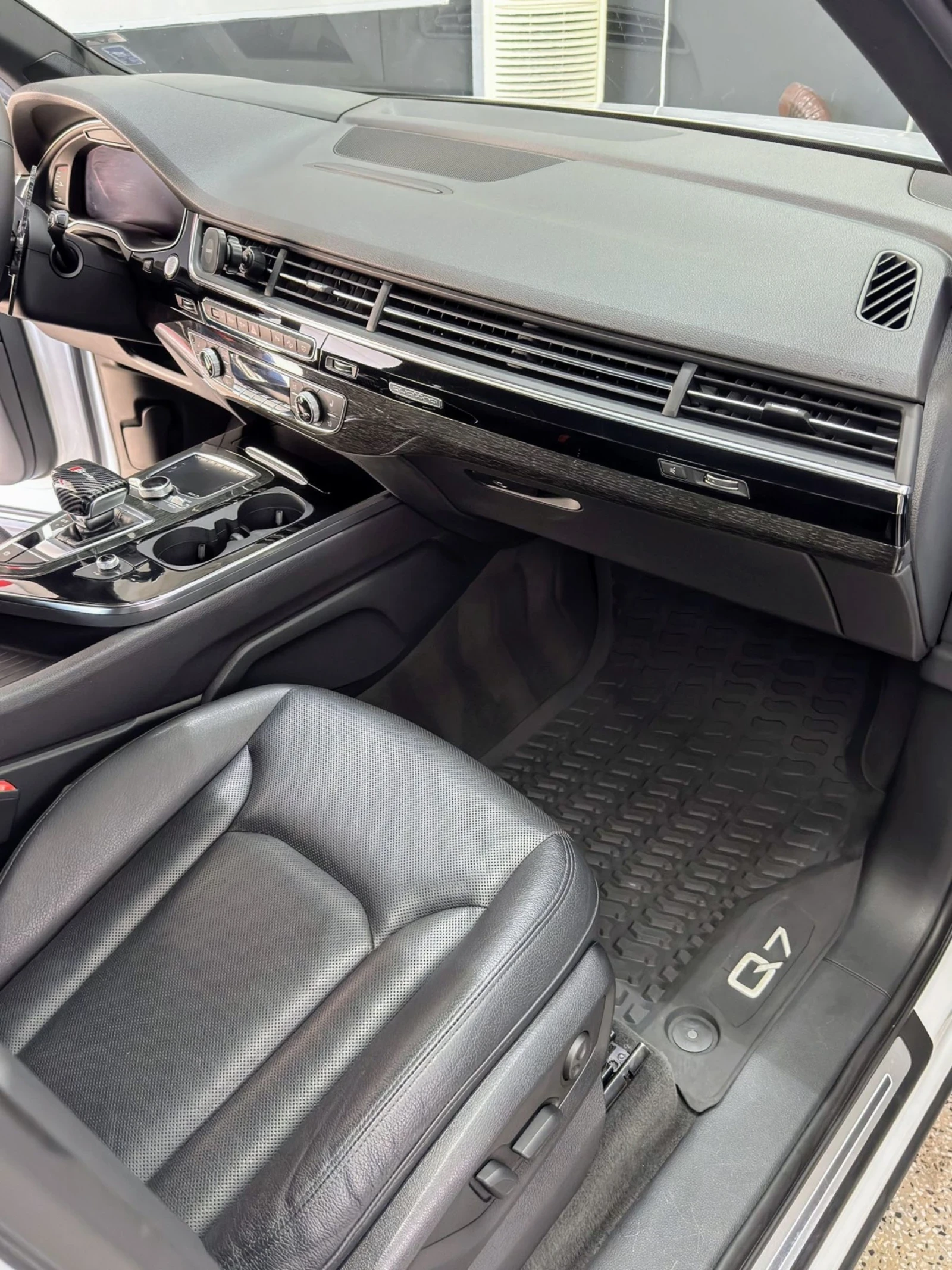 Audi Q7 3.0 TFSI / Blackout / 3xAndroid - изображение 9