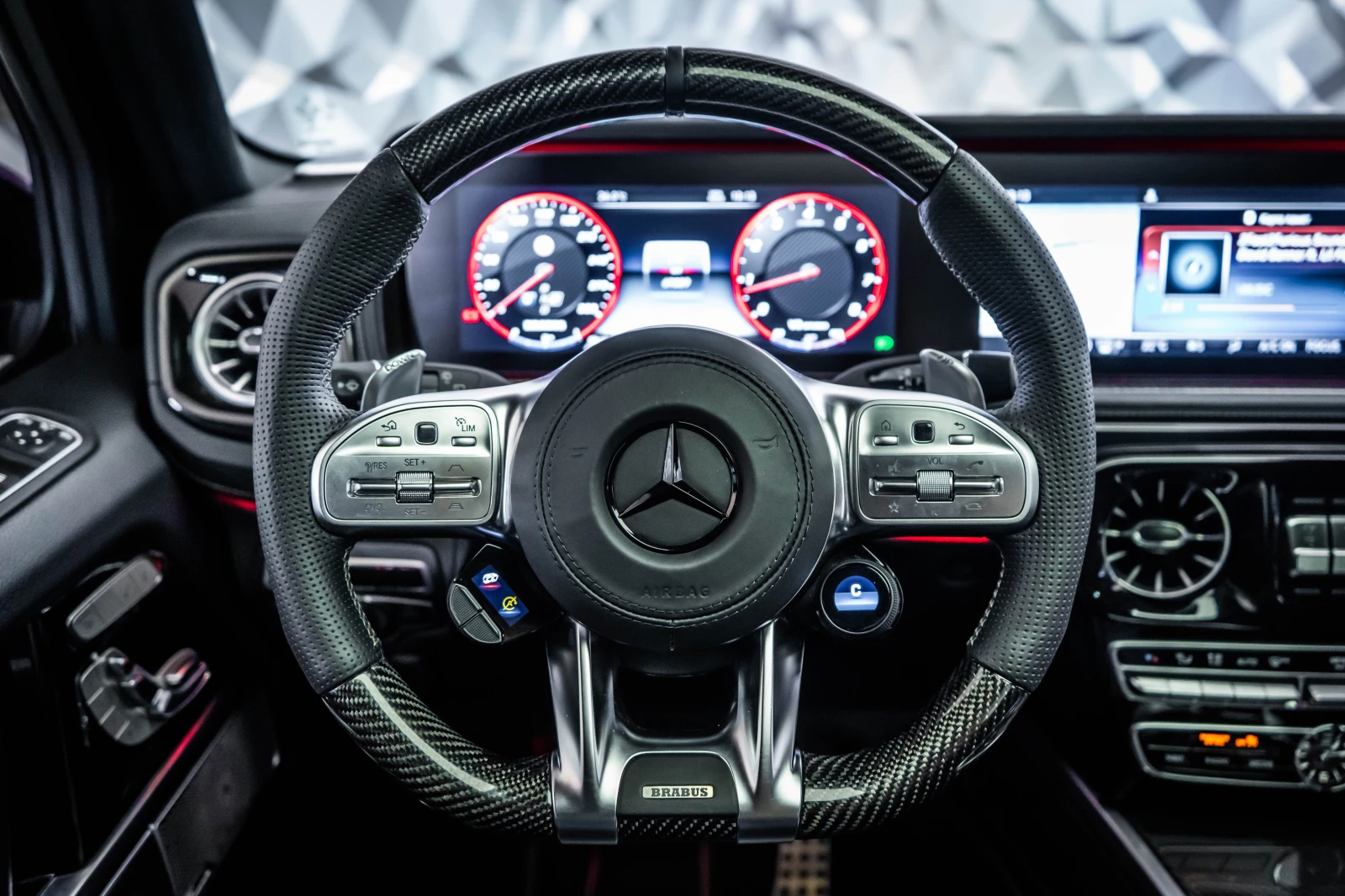 Mercedes-Benz G 63 AMG Brabus 800* Burmester* Carbon - изображение 9