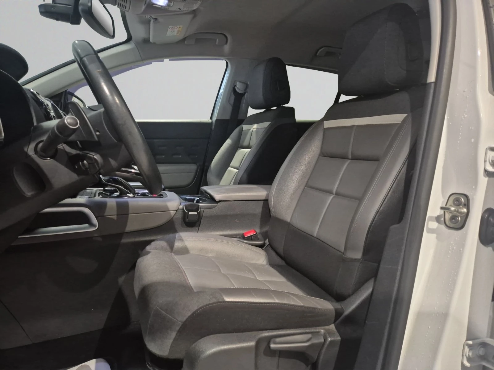 Citroen C5 Aircross SHINE BlueHDi 130  S&S EAT8 E6 - изображение 9