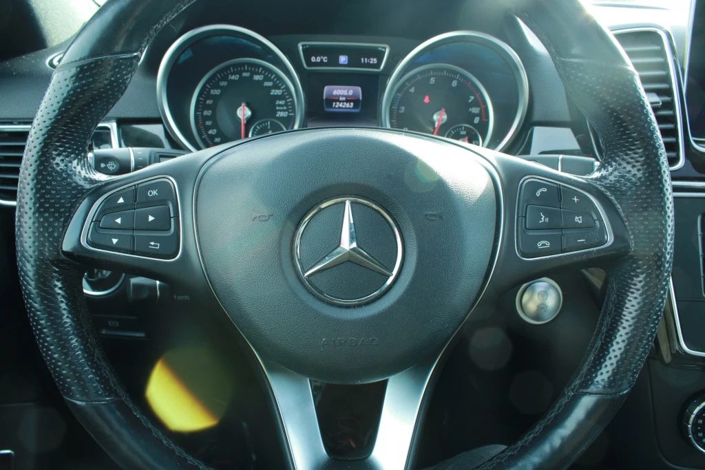 Mercedes-Benz GLE 400 4MATIC - изображение 9