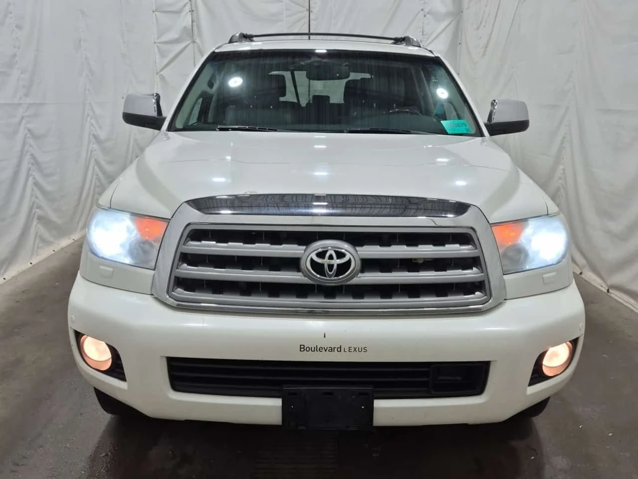 Toyota Sequoia * Platinum * PANO* KEYLESS* ПОДГРЕВ*  - изображение 6