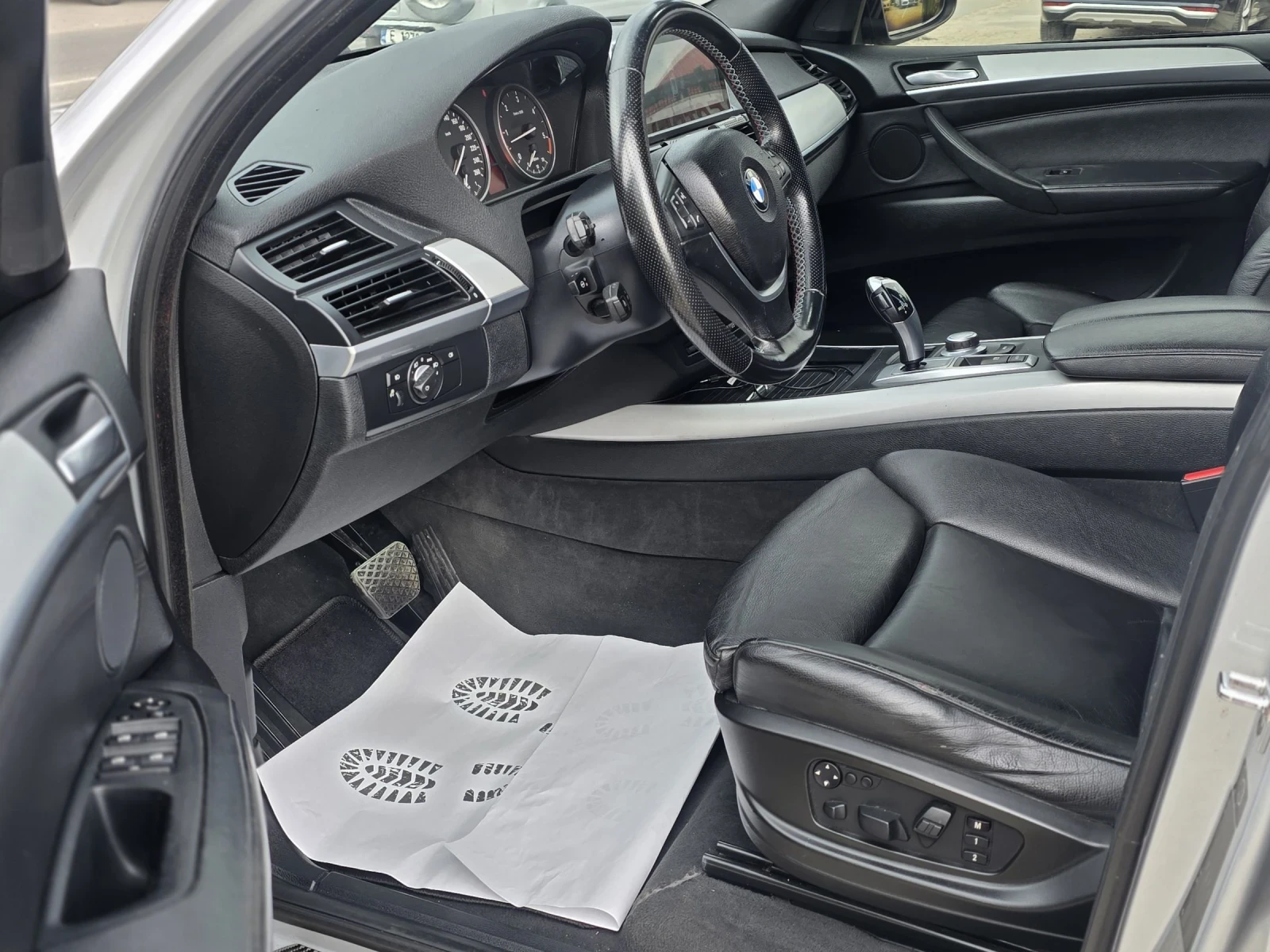 BMW X5 3.0D 235k.c. M-Pack/Черен Таван Full, снимка 9 - Автомобили и джипове - 53877771