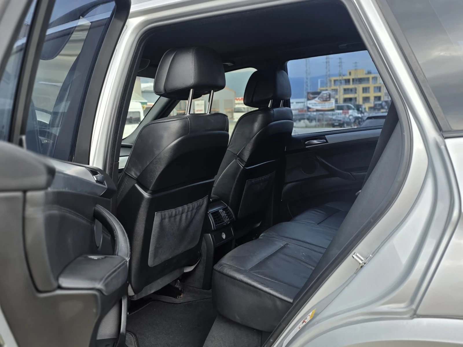 BMW X5 3.0D 235k.c. M-Pack/Черен Таван Full, снимка 10 - Автомобили и джипове - 53877771