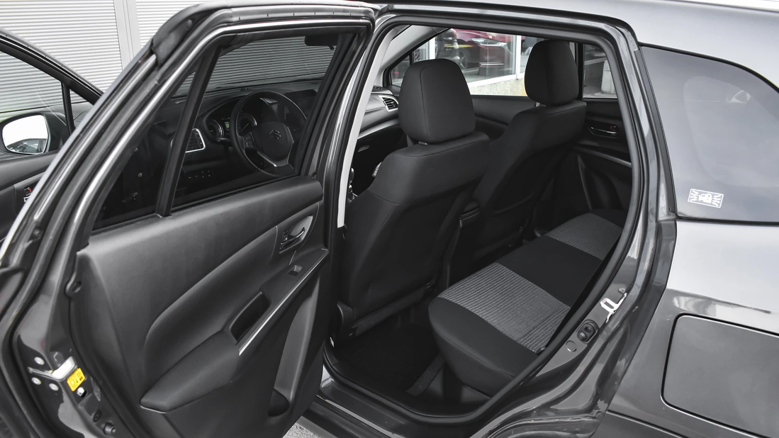 Suzuki SX4 S-Cross GL+ 1.4 Boosterjet Mild Hybrid, снимка 9 - Автомобили и джипове - 53899998