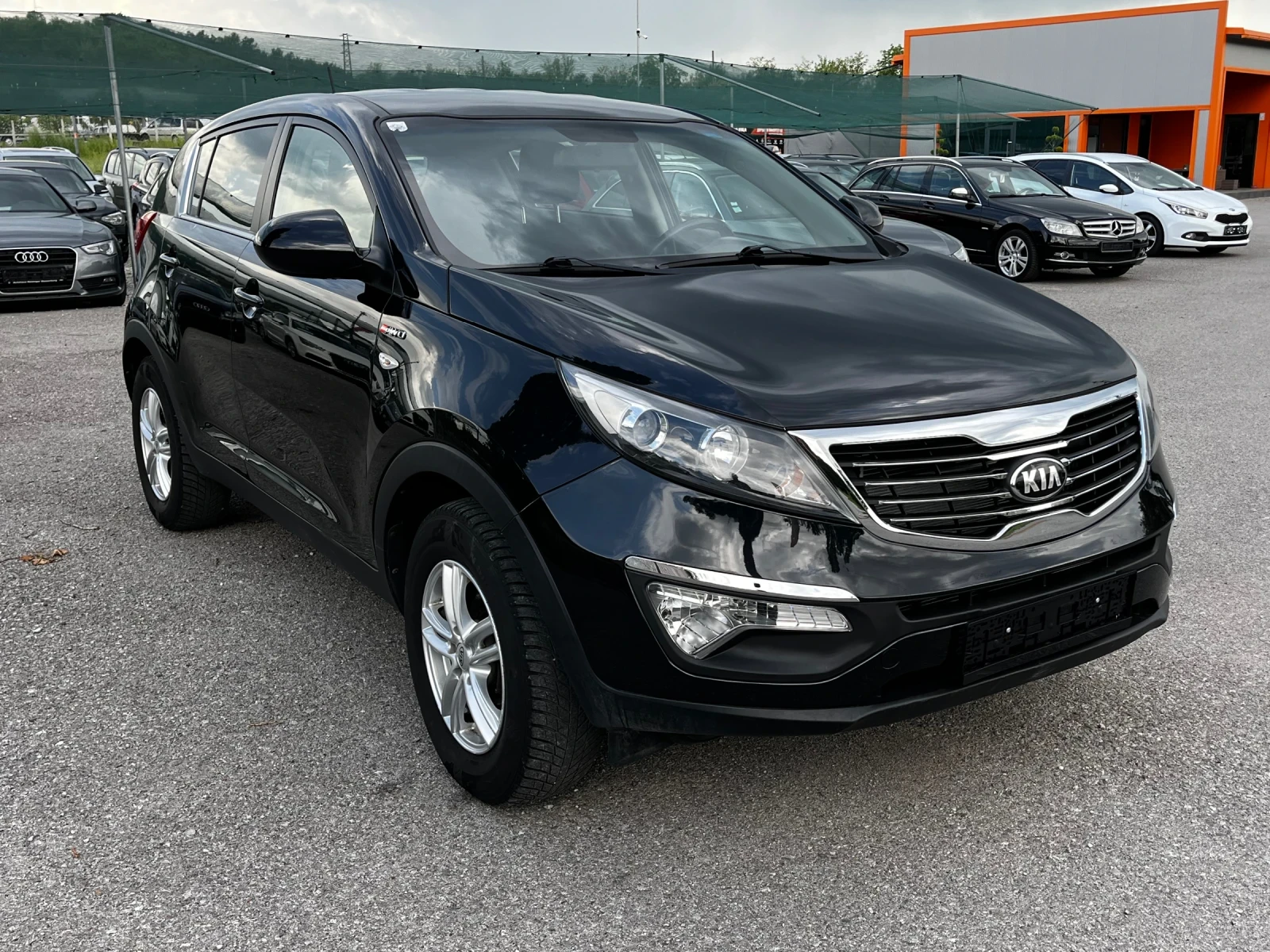 Kia Sportage 2.0CRDi AWD NAVI, снимка 7 - Автомобили и джипове - 54515947