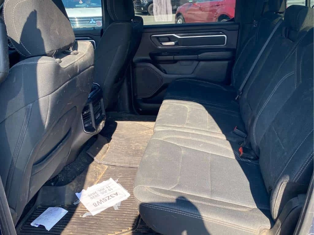 Dodge RAM 1500 * Big Horn * CARFAX * БЕЗ ПЪРВОНАЧАЛНА ВНОСКА, снимка 10 - Автомобили и джипове - 55422587