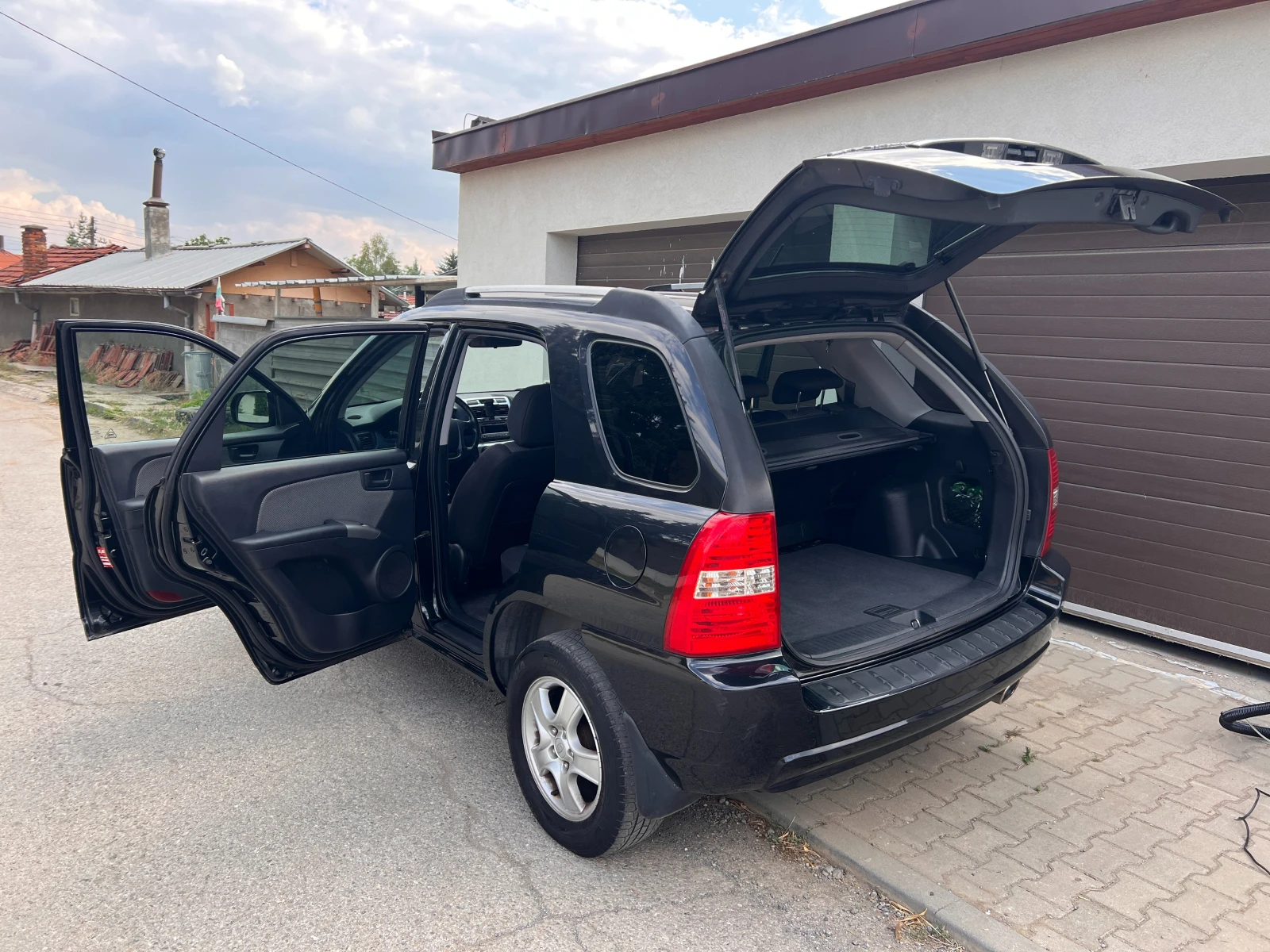 Kia Sportage, снимка 5 - Автомобили и джипове - 55616286