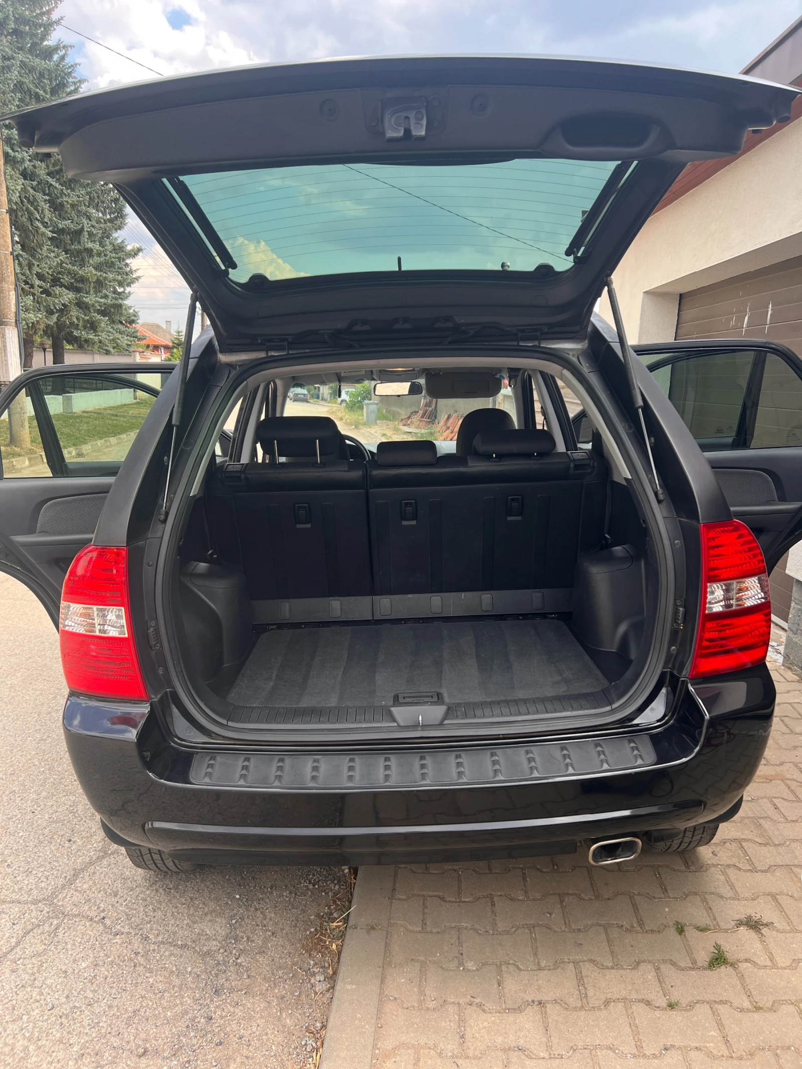 Kia Sportage, снимка 3 - Автомобили и джипове - 55616286