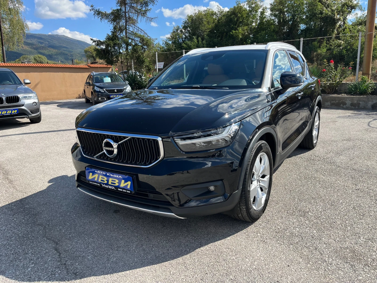 Volvo XC40 2.0 D4 AWD 190 PS, снимка 11 - Автомобили и джипове - 56256813