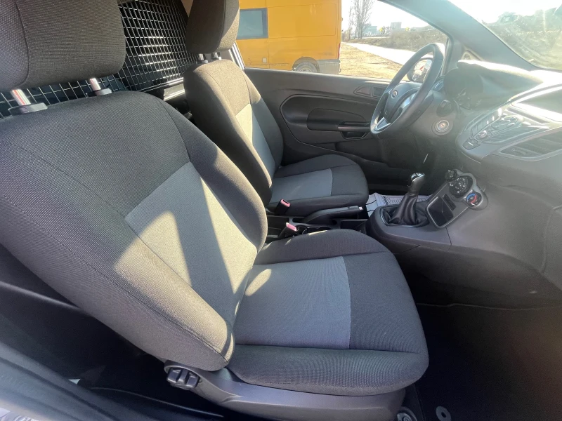 Ford Fiesta 1.5Klima-N1, снимка 9 - Бусове и автобуси - 48802806