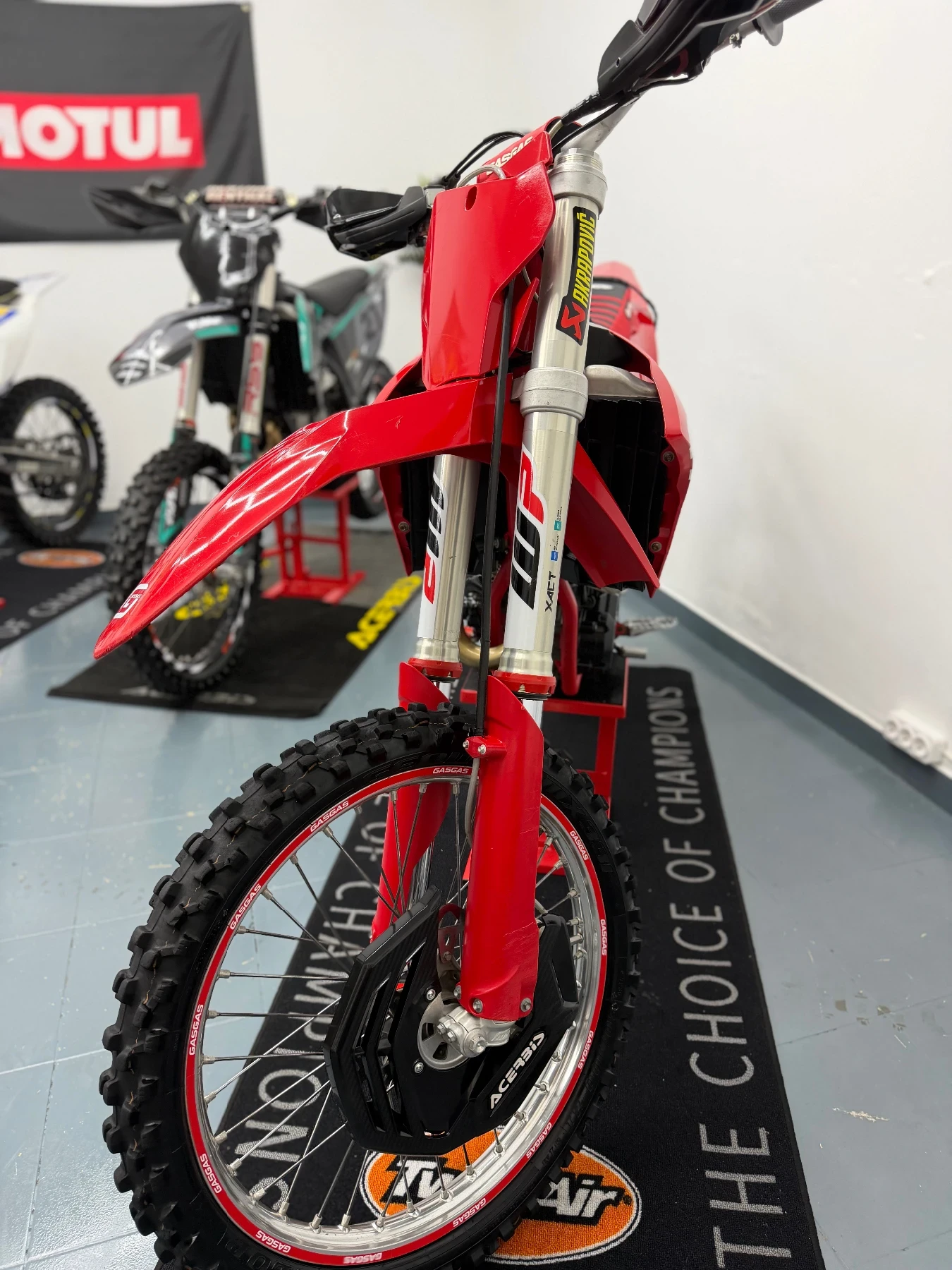 GASGAS EC 250F 2022 /0 часа от основен ремонт /Като нов - изображение 9