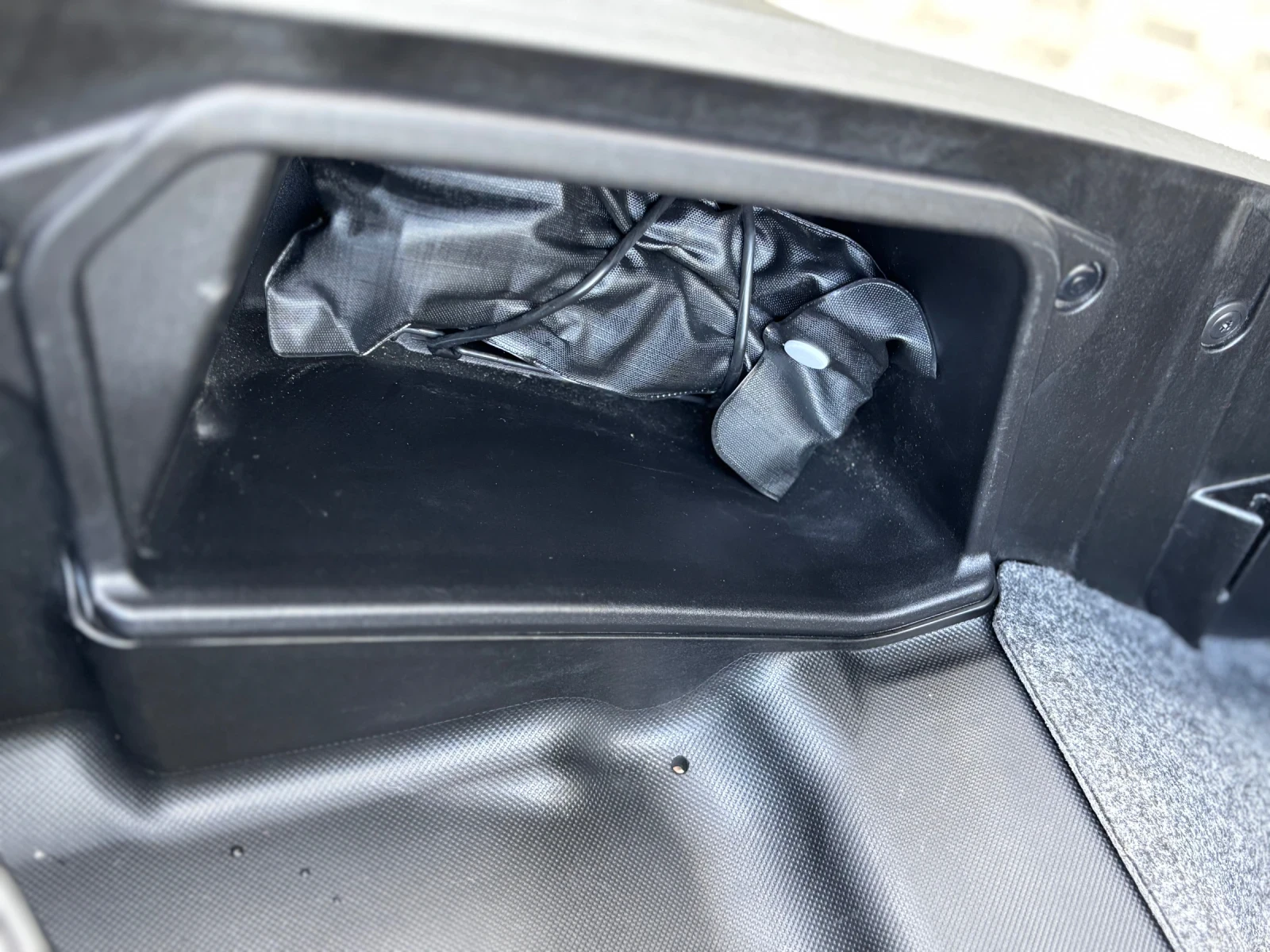 Honda Forza 350* ABS* LED* TC* ЕЛ СЛЮДА* KEYLESS* ПОДАРЪЦИ* , снимка 9 - Мотоциклети и мототехника - 54359516