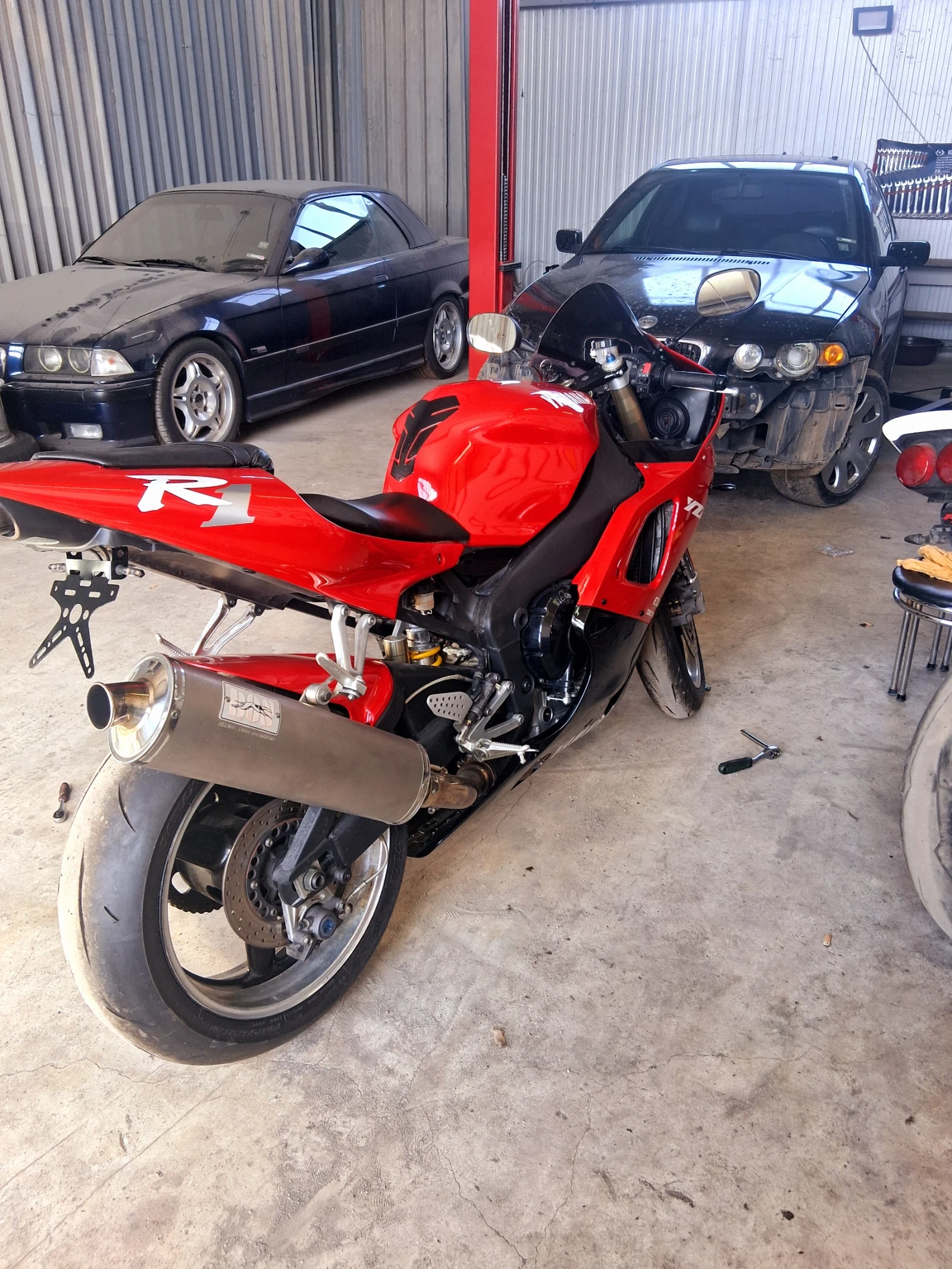 Yamaha YZF-R1