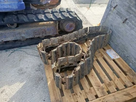 Багер Komatsu PC20MR-2, снимка 3